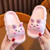 SLIPPER ZOMER KIDS SLIPPERS CUNT KINDEREN CARTOON 3D-RABBIT SLIPPERS Ademende niet-slip Home Badkamer Soft Slipper Kind voor Girls 240409