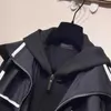 남자 재킷 디자이너 24 새로운 가짜 2 조각 OS 느슨한 핏 후드 윈드 브레이커 재킷 코트 유니슬 LP24