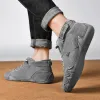 Laarzen mannen laarzen nieuw in 2023 casual schoenen mannelijke hoge top sneakers gratis verzending warme lederen loafers schoenen mannen motorfiets laarzen