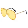 Lunettes de soleil mode Des lunettes de soleil grandes lunettes de soleil Femmes hommes Luxury Brand LETTRE V SUR LES LASSES MÉDE SPÉCIALES EUVEURS UV400 FILLES