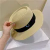 Femmes S été Simple Concave Top Court Hat Travel Scred Suncreen Paille Hat à mer de la plage Soleil Français 240409