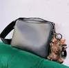 Hochwertiger Designer -Schnalle -Schlüsselhalter Bull Bag Anhänger Keychain Car Inneneindekoration Lederbeutel Hänger Anhänger Dekoration