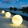 Lumières à balle à LED solaire Changement de couleurs extérieures IP65 Jardin imperméable Lampe de globe solaire pour la pelouse Patre-Pathway Yard décoration