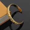 Merk dames bedel armband modieuze luxe sieraden klassieke ontwerper armband hoogwaardige 18k gouden armband paar roestvrij staal juwelen festival cadeau