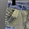 Shorts de denim de cargaison d'été pour hommes, épissage irrégulier de personnalité imprimée cinq points pantalon de fleurs jeans streetwear hombre 240402