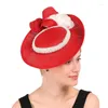 Berets vrouwen formele kleding perzik fascinator hoeden met witte bloem molenaars cap haar clips fancy dames bruiloft pary hoofdtoets