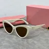 Gafas de sol de diseño para mujeres Gafas de sol de ojo de gato para mujeres