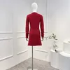 Abiti casual 2024 Collezione autunno inverno Autunno di alta qualità Elegante mini abito a maglia rossa per donne