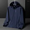 Vestes masculines 2024 Spring Windbreaker et manteau de chapeau détachable de la mode pour femmes