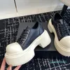 Scarpe casual di moda di alta qualità in pelle abito da design piatto di lusso vera pelle per donne straordinarie sneaker nappa nappa 6cm piattaforma