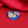 Japansk anime legering brosch tecknad barndom chinchilla ramen rolig märke kläder denim väska söta dekorativa tillbehör