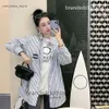 Chanells Shoe Blouse Shirt Designer Bloups To New Luve Summer Summer Luxuja Individualidade Blue Stripe Tops Mulheres 575 Chanelsandals Blusa