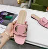 Designer tofflor Cutout Slides Women Sandal Flat Sandaler Shoes Shoes Lady Flip Flops Slip On Beach Slide Flat Casual Walking Discount Footwear EU35-42