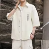 남성용 캐주얼 셔츠 여름 중국 스타일 대형 크기의 짧은 슬리브 느슨한 하이 스트리트 맞춤 셔츠 남성 옷