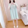 配達後の夏のマタニティスカート。妊娠中の産後看護。家や眠っている服は外部で着用できます