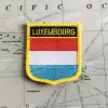 Luxemburgse nationale vlag borduurpleisters badge schild en vierkante vorm pin één set op de doek armband rugzakdecoratie