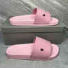 Partihandel 24SS par designer tofflor Sandal Mens Womans Summer Outdoor Pantoufle Non-Slids Sliders Black Multicolor Ladys Beach Sandals Shoes Flat Bottoms Glides