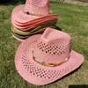 Szerokie brzegowe czapki wiadra kapelusze nowe różowe puste splot kowbojowy kapelusz słomka gwiazda jazzowa słomka panama papierowy trawa zachodnia dżinsowa kapelusz moda hurtowa hurtowa y240409