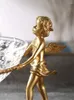 装飾的な置物豪華な金色の真鍮2つの天使エルフボーイズ皿を持っている彫像ホームガラスフルーツプレートリビングルーム装飾ボウルキャンディーディッシュ