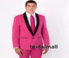 Senaste designrock bröllop kostymer rosa smala fit mens kostymer brudgummen tuxedos anpassade företag casual blazer formell prom kostymer jacke8567187