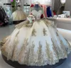 Luxury Sparkly Quinceanera Dresses Lace Beaded Pearls Ball Gown with Golden Appliques Long Sleeve Sweet 16 Dress Party Wear2674471