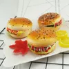 Flores decorativas Simulação Abertura do hambúrguer Adeços de alimentos exibem modelos falsos de gabinete de restaurante Sobremesa Layout Shooting Decorações