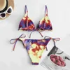 Kvinnors badkläder med högklippt tie-dye tryck kvinnor baddräktkläder set två stycken snörning bikini uppsättningar mujer kostym biquini sexig sommarstrand