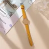 Montre-bracelets mode simples dames marquées luxe jaunes rondes rond femmes quartz es occasionnelles dames cadeaux horloges 240409