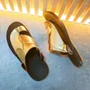 Сандалии Золотые мужчины римские гладиаторские шлепанцы европейские и мужские пляжные туфли 2024 Лето открытые пальцы удобные ежедневные тапочки