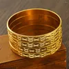 Bracelet 4pcs Gold Color Largeur 8 mm Taille des bijoux hawaïens bijoux polynésiens floraux Bangles Bangles Girls Birthday Party