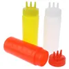 Vente chaude 1pcs 3 trous Sauve de bouteille compressée du vinaigre huile Ketchup Gravy Cruit Condiment Dispensateur