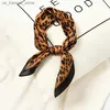 Halsdukar 2021 Ny % Silk Scarf Women Neck Hairband Sexig Leopard Neckerchief Bandana Small Square Scarves Female Foulard Shawls240409