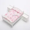 Dollhouse 1/12 Białe brązowe drewno małe kwiatowe lalka łóżko łóżka stolik Miniatury meble dzieci udawaj zabawę sypialni wystrój sypialni