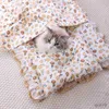 猫のベッド家具かわいい猫ベッドユニバーサル3ピースプリンセスネストドッグケンネルペットクッションスモールミディアムキャットスリーピングベッドペット毛布
