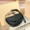 Läderhandväska designer säljer nya kvinnofäskor till 50% rabattbåge de läderväska för i elegant och mångsidig midja enskild axelskor med småhandväskor