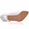 Scarpe eleganti Crystal Queen White Lace Flower Pompes Womens Elegant Wedding Bride Heels Platform Ladies Wedges Party Stiletto H240409 U6FS