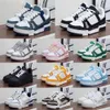 2024 Designer New Shoes Emed Trainer Sneaker White Black Sky Blue Green Denim Pink Red S Mens Casual Sneakers Low Platform Womens Trainers Size