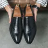 2024 Neue Männer Slipper Lederschuhe formelle elegante Kleiderschuh Einfacher Slip auf Mann lässige Schuhe Originalspitze Boos Moccasins