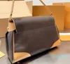 2024 Fashion Tote Designer Handbag Presh Luxurys Crossbody Counter Counter Facts Fawreal Letter Leather Leather Reshing Facs with Gust Carge Carty