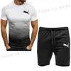 Herrspår 2024 Nya herr fashionabla sportkläder sommarkläder Mens Wear Short Slved T-shirt och shorts Snabbtorkning 2-stycken S T240409