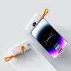 30000MAH Mini Power Bank inbyggd kabel PowerBank Digital Display Extern Batterifattig laddare för iPhone Samsung Xiaomi