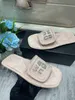 2024 Luxe slippers van topkwaliteit Nieuwe stijl Designer Sandalen Dames fluweelmateriaal Strass Rhinestone Velcro Tape Gai Party Gratis verzending Slip-on maat 35-42 Officale schuifregelaar