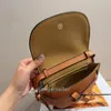 Schoudertas dames luxe ontwerper handtas mini schouderzadel zwart bruin flap lederen crossbody zak zadeltassen met riem 19x16 cm