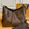 Unisex läder designer axelväska för kvinnor bär svart mens mode crossbody väska på väskor lyxhandväskor gamla blommor liten handväska