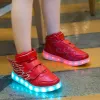 Sneakers Kids Kids Light Up Buty ze skrzydłami Dzieci LED Buty chłopcy Dziewczyny Świeci świetliste trampki USB Chłopcze buty mody