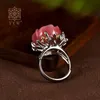 Luxury 3D Rose sculptée Rose Agate pour femmes Charme féminine Party Bijoux de mariage Créatif Géométriques Gentes faites à la main Tendy 240403