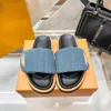 Velcro terlik havuzu yastık konforu tasarımcı terlik denim sandalet genişliği slaytlar kadın sandal kauçuk ayakkabılar moda kolay giyim tarzı slayt