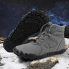 Chaussures de fitness Boots de neige d'hiver Jogging baskets non glissades épaissies de cheville étanche haut haut haut de gamme pour voyages en plein air