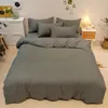 Bettwäschessätze Feste Farb -Set Nordic Bett Cover 150 Duvet Flat Sheet und 1 oder 2 Kissenbezug Home Schlafzimmer Dekoration