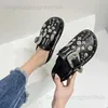 Kapcie Summer Kobiet Platforma Punk Rock Skórzane muły Kreatywne metalowe elementy okucia Casual Party Buty żeńskie slajdy na świeżym powietrzu T240409